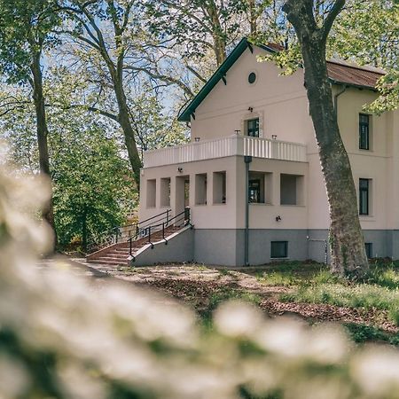 Bringa Villa Balatonlelle Exterior foto